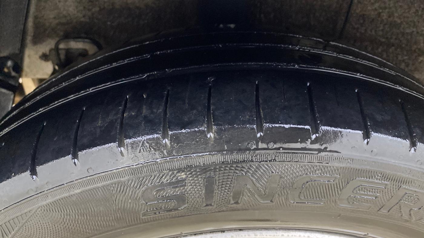 2014 Hyundai Xcent SX 1.2, Petrol, Manual, 74,494 km, Right Rear Tyre Tread