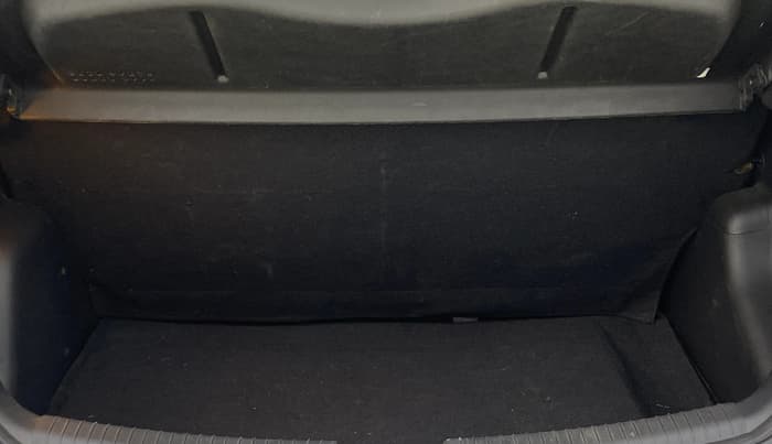 2016 Hyundai Grand i10 ASTA 1.2 KAPPA VTVT, Petrol, Manual, 50,102 km, Boot Inside