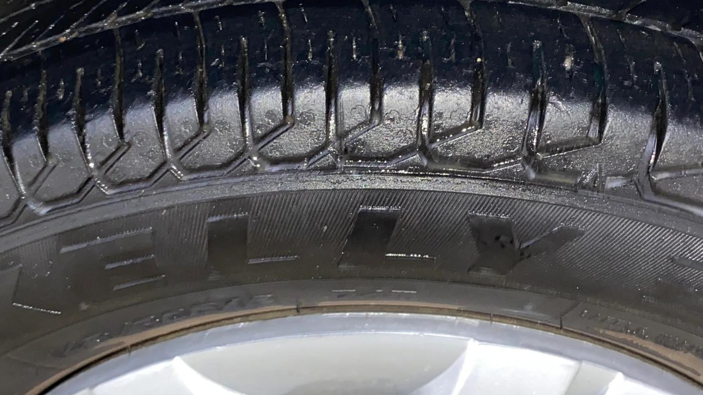 2014 Maruti Alto 800 LXI CNG, CNG, Manual, 1,27,951 km, Right Front Tyre Tread