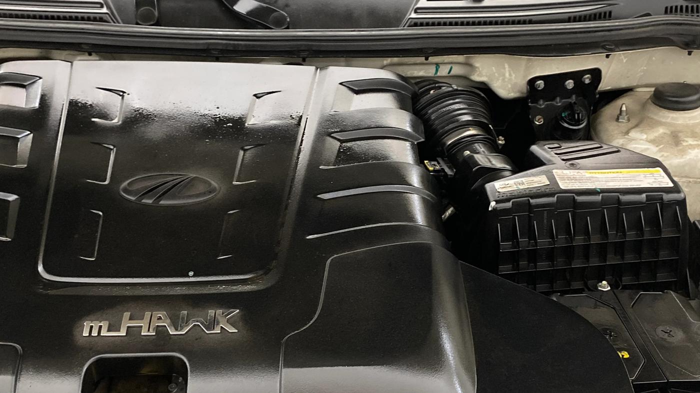 2020 Mahindra XUV500 W7, Diesel, Manual, 62,010 km, Engine View - Left