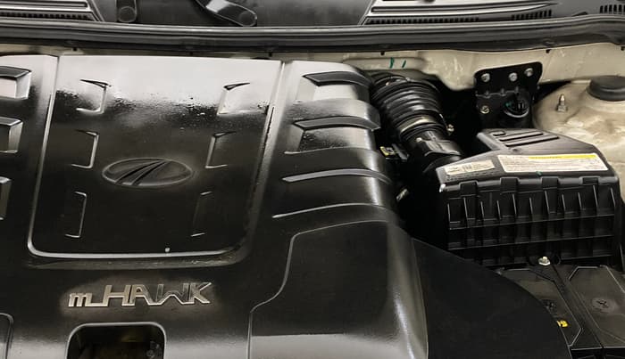 2020 Mahindra XUV500 W7, Diesel, Manual, 61,904 km, Engine View - Left