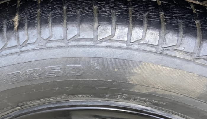 2015 Honda Mobilio 1.5L I-VTEC S, Petrol, Manual, 29,595 km, Left Front Tyre Tread
