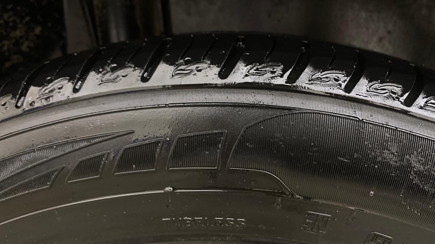 2022 Maruti Vitara Brezza VXI AT SHVS, Petrol, Automatic, 78,873 km, Right Rear Tyre Tread