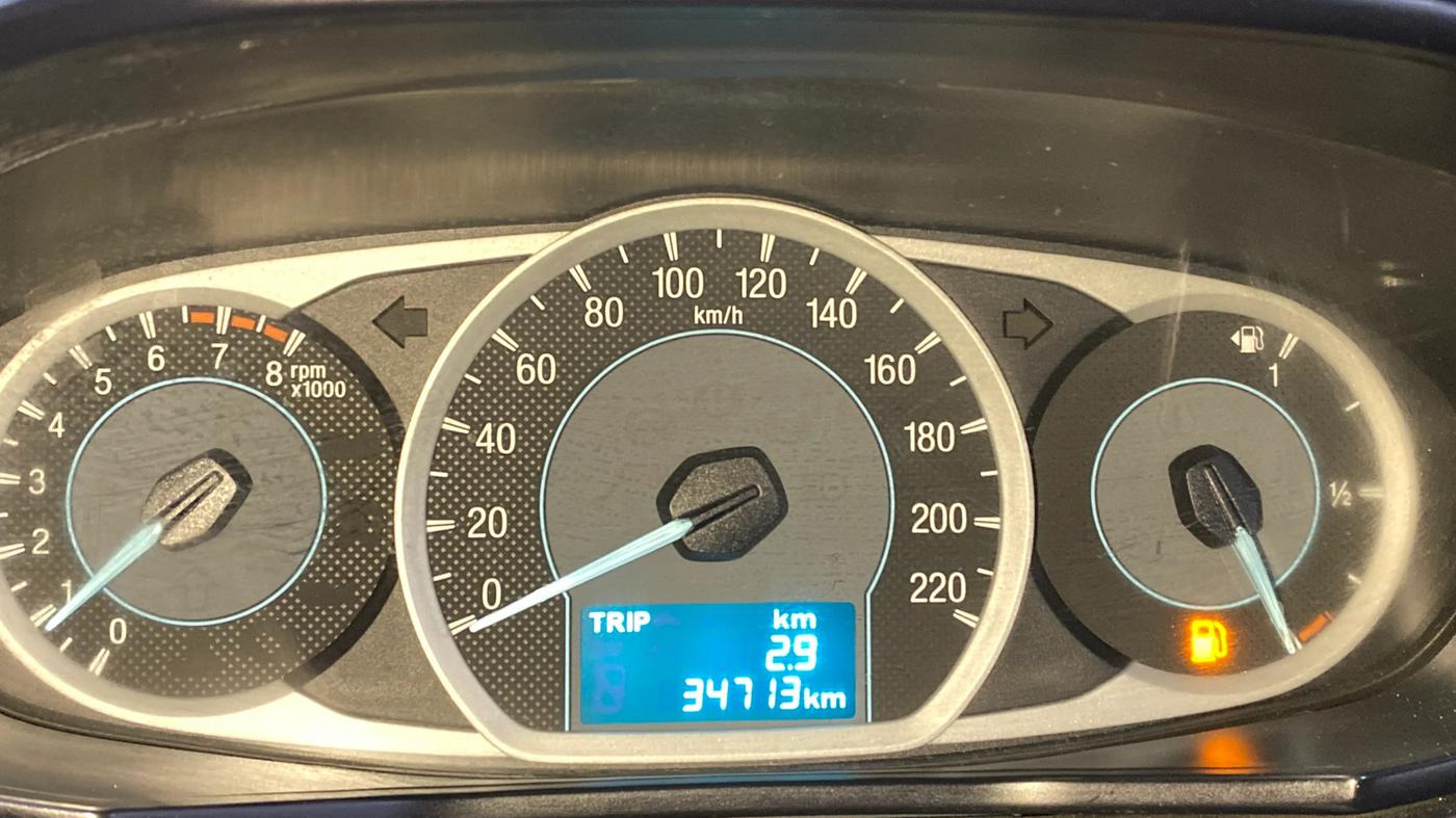 2017 Ford New Figo TITANIUM 1.2 PETROL MT, Petrol, Manual, 34,711 km, Odometer Image
