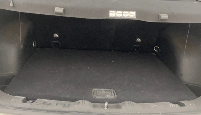 2018 Jeep Compass LIMITED (O) 1.4 PETROL AT, Petrol, Automatic, 64,400 km, Boot Inside