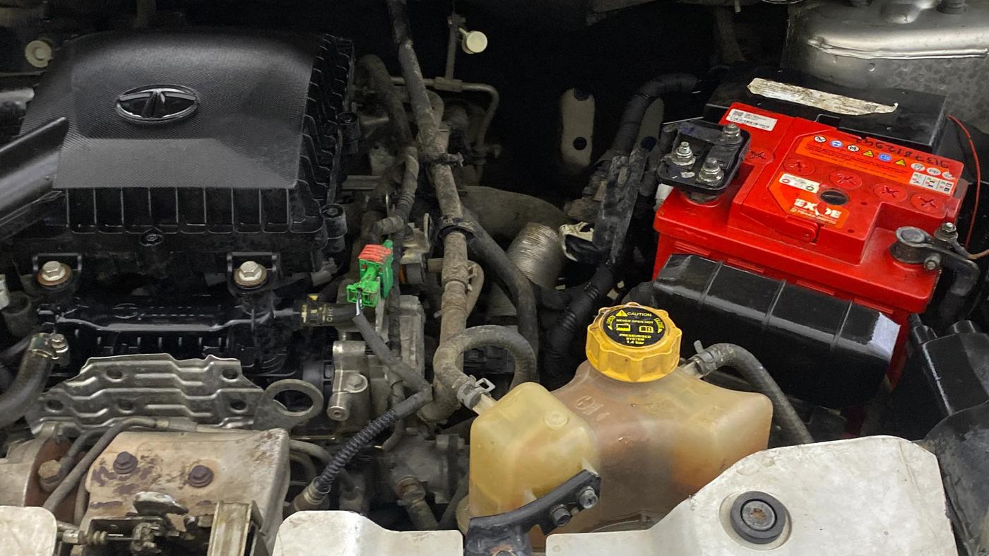 2018 Tata NEXON XT PETROL, Petrol, Manual, 62,008 km, Engine View - Left