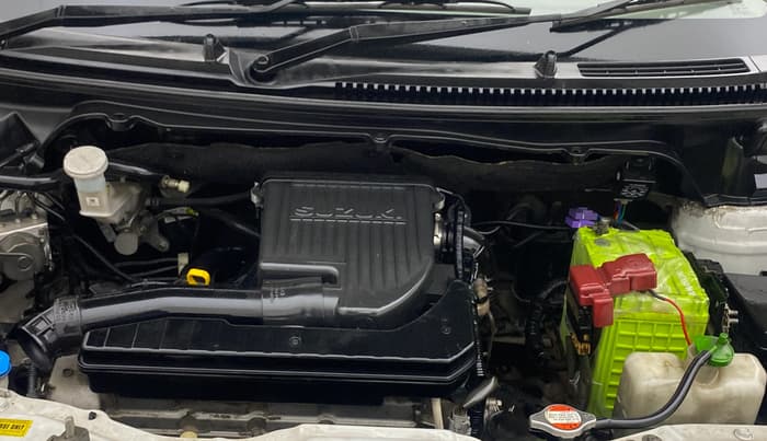 2014 Maruti Ertiga ZXI, Petrol, Manual, 78,573 km, Engine View