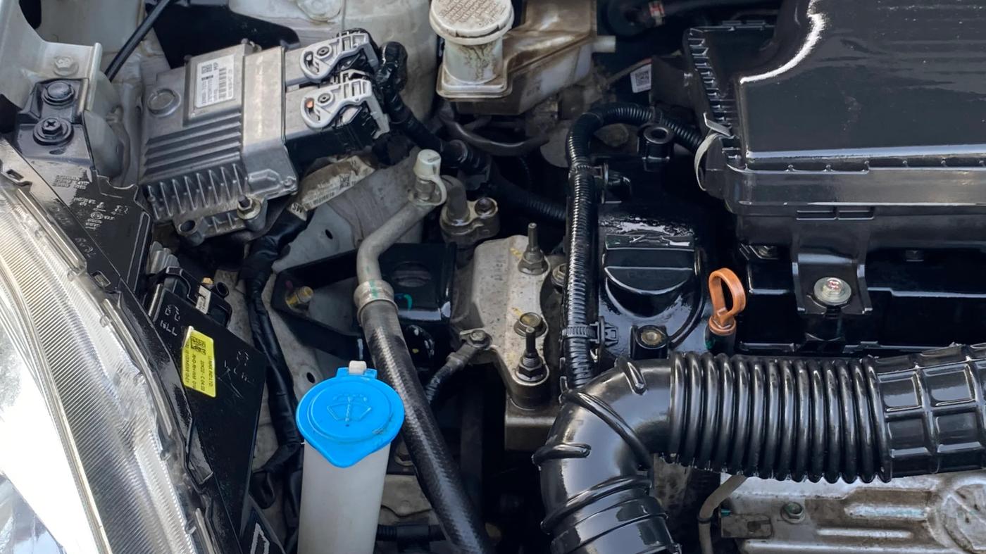 2022 Maruti Dzire VXI CNG, CNG, Manual, 77,499 km, Engine View - Right