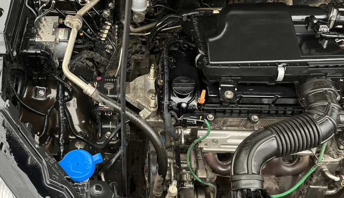2022 Maruti Grand Vitara ALPHA SMART HYBRID, Petrol, Manual, 1,13,008 km, Engine View - Right
