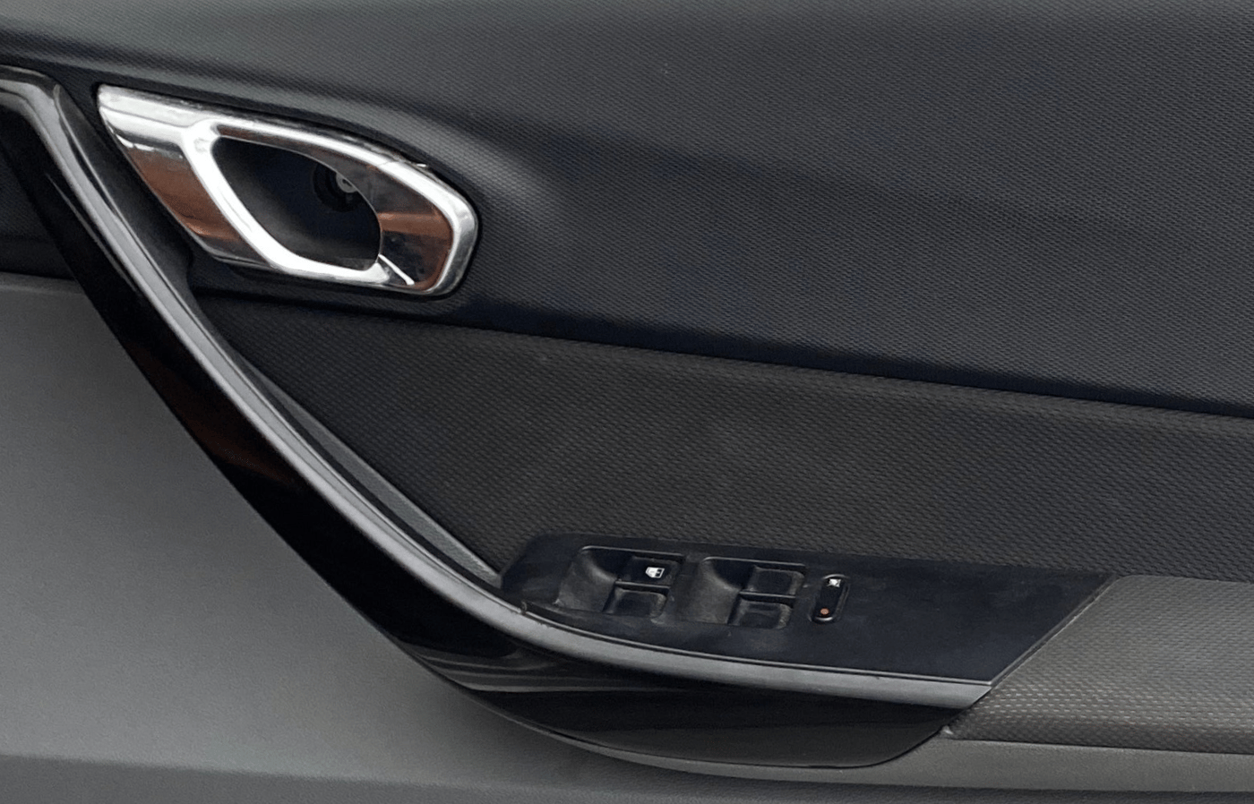 2019 Tata TIGOR XZA PETROL, Petrol, Automatic, 58,191 km, Driver Side Door Panels Control