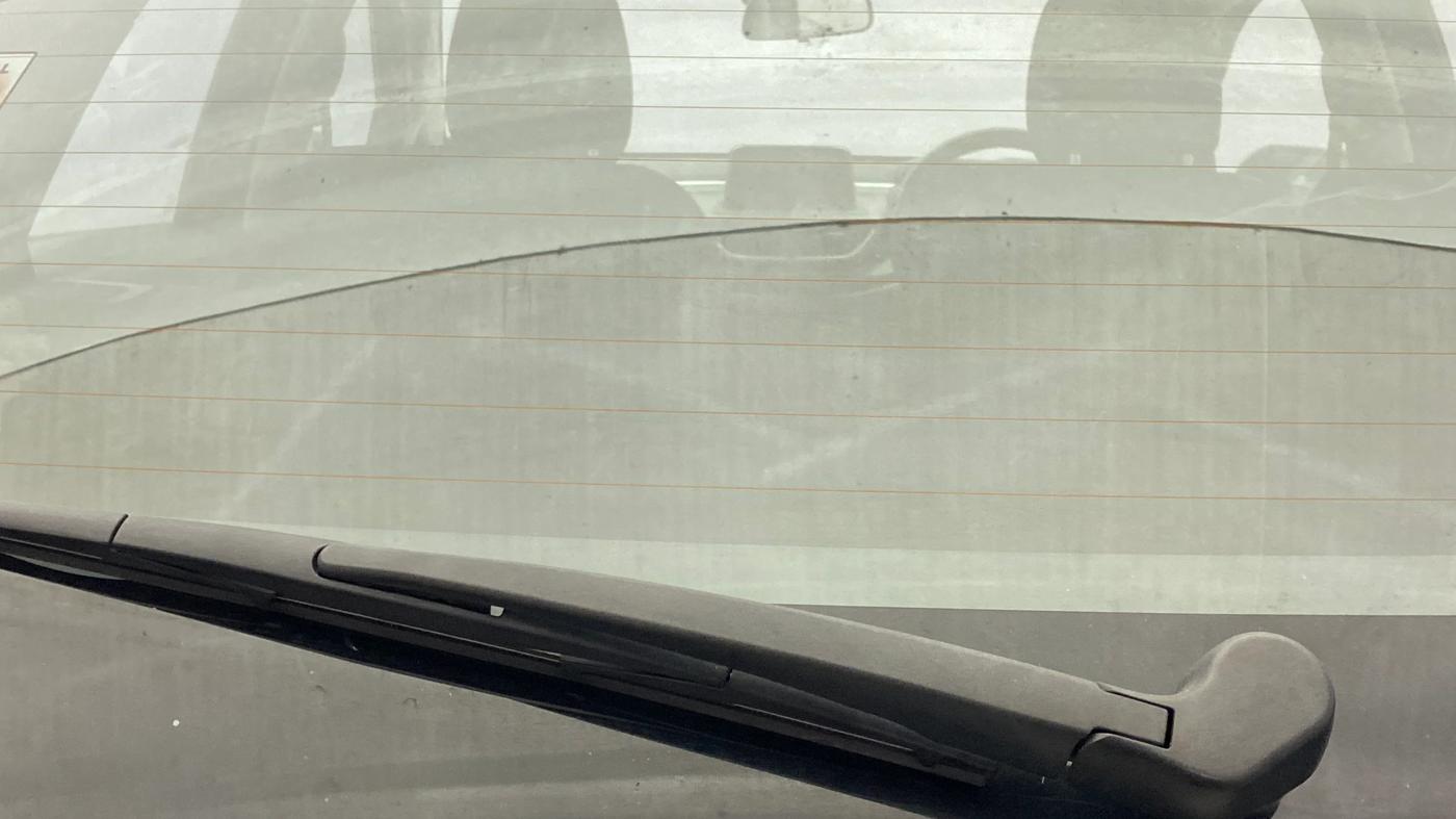 2023 Tata ALTROZ XZ PLUS PETROL, Petrol, Manual, 19,744 km, Rear Wiper