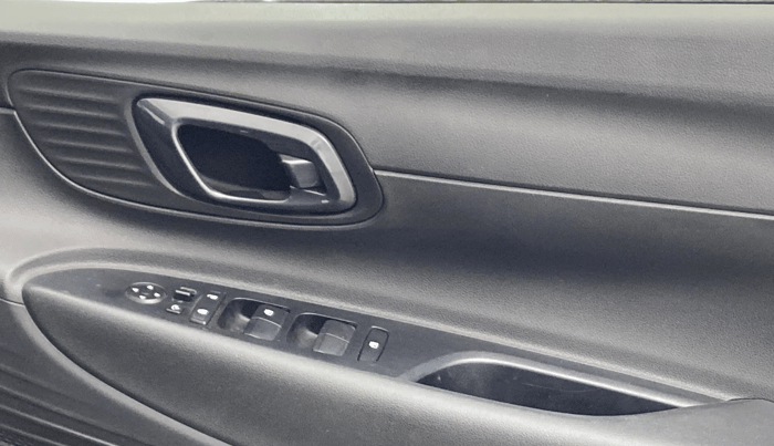 2021 Hyundai NEW I20 SPORTZ 1.2 AT, Petrol, Automatic, 40,248 km, Driver Side Door Panels Control
