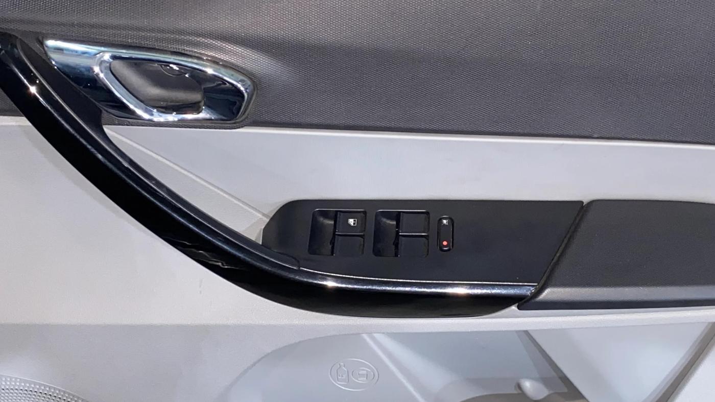 2020 Tata Tiago XZA PLUS PETROL, Petrol, Automatic, 9,876 km, Driver Side Door Panels Control