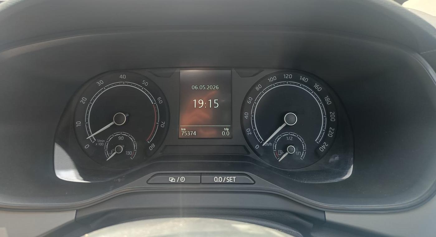 2022 Skoda KUSHAQ AMBITION 1.0L TSI AT, Petrol, Automatic, 75,373 km, Odometer Image