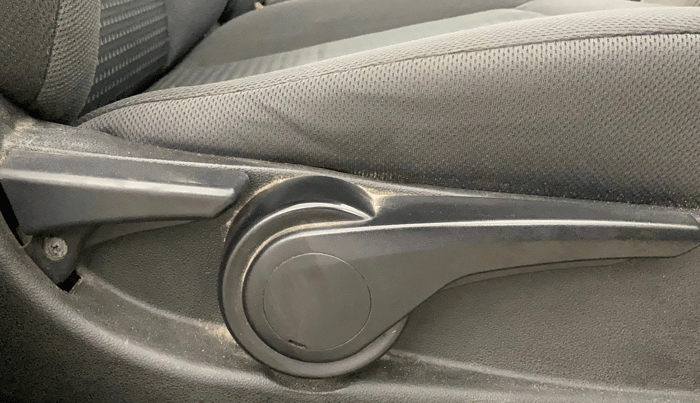 2017 Tata Tiago XZ PETROL, Petrol, Manual, 65,983 km, Driver Side Adjustment Panel
