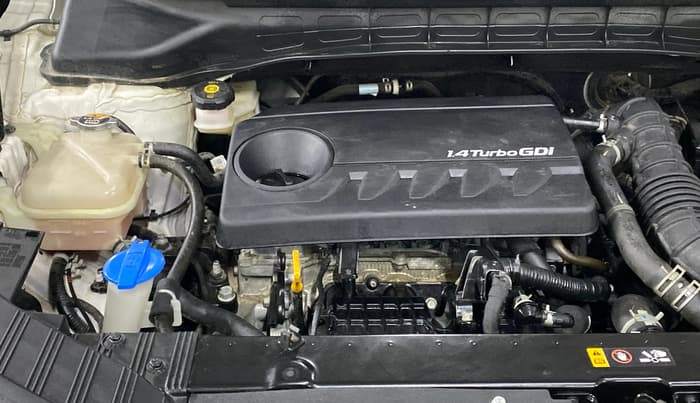 2022 KIA CARENS PRESTIGE PLUS 1.4 PETROL DCT 7 STR, Petrol, Automatic, 47,368 km, Engine View - Right