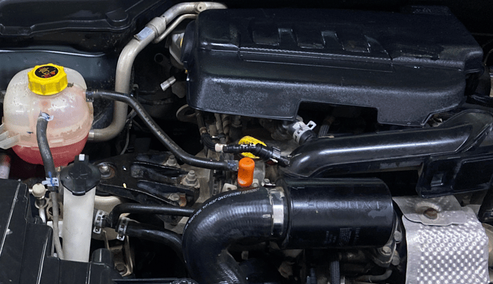 2021 Mahindra XUV300 W8 (O) 1.2 PETROL AMT, Petrol, Automatic, 91,580 km, Engine View - Right