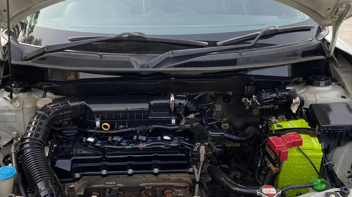 2020 Maruti Swift VXI, Petrol, Manual, 83,217 km, Engine View