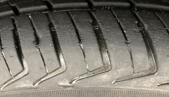 2018 Renault Kwid RXT 1.0 AMT, Petrol, Automatic, 68,300 km, Left Rear Tyre Tread