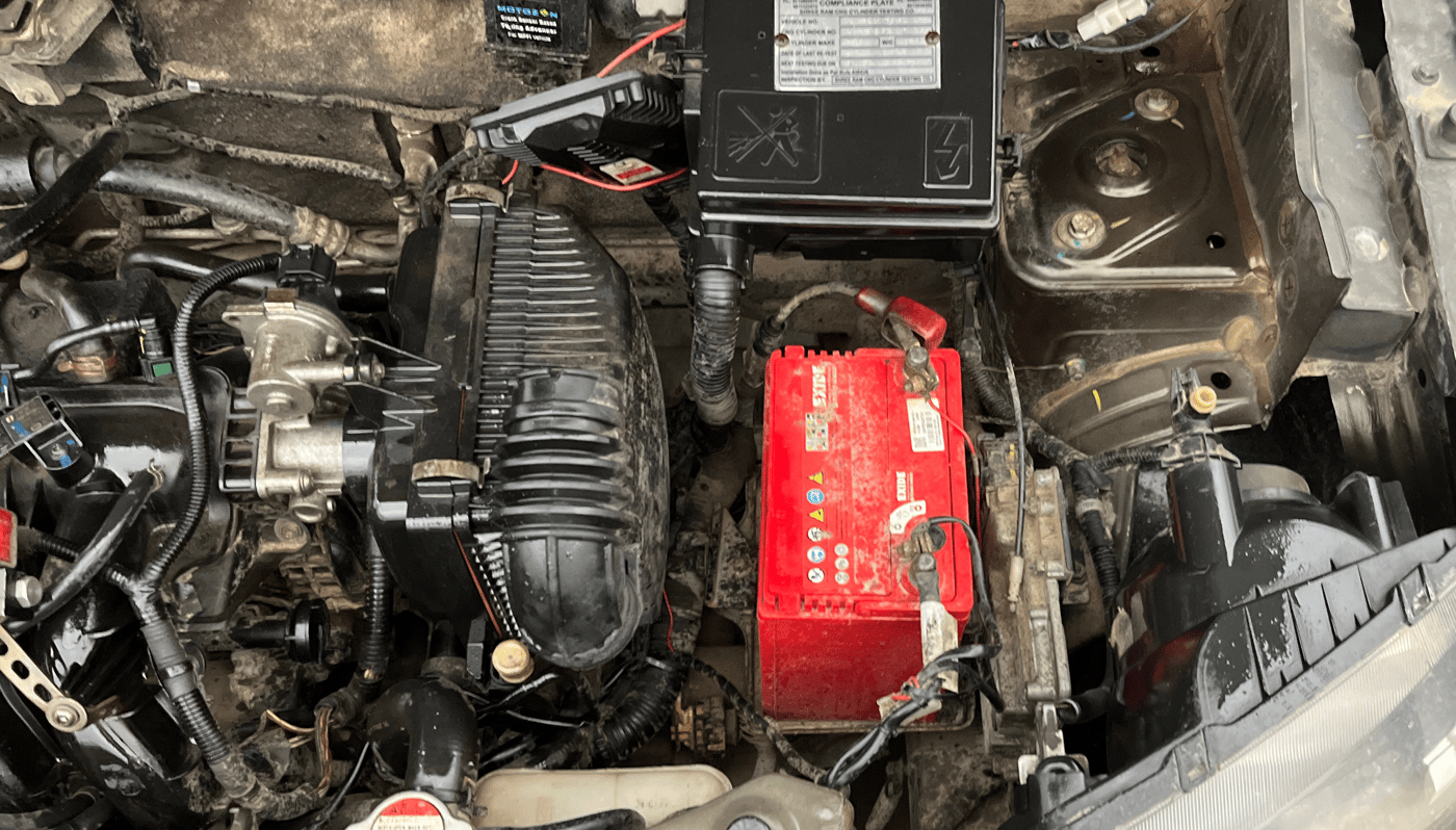 2018 Renault Kwid RXL 1.0 AMT, CNG, Automatic, 64,078 km, Engine View - Left