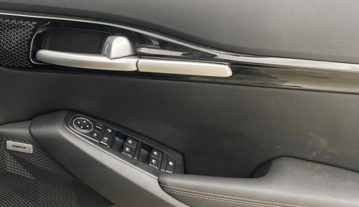 2022 KIA SELTOS GTX PLUS DCT 1.4 PETROL, Petrol, Automatic, 60,384 km, Driver Side Door Panels Control