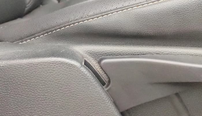 2019 Tata Hexa XTA 4X2 7 STR, Diesel, Automatic, 46,801 km, Driver Side Adjustment Panel