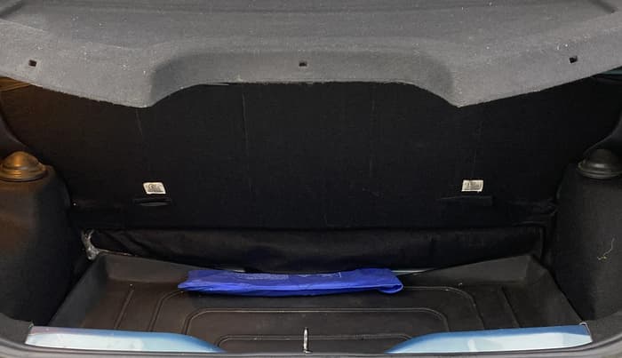 2021 Tata PUNCH ACCOMPLISHED AMT, Petrol, Automatic, 27,461 km, Boot Inside