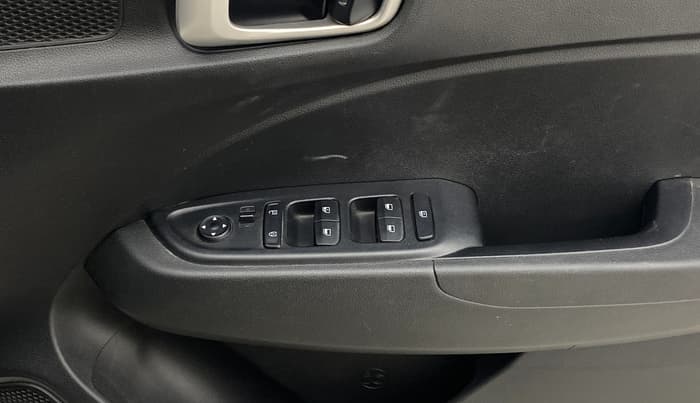 2021 Hyundai VENUE S 1.0 TURBO DCT, Petrol, Automatic, 26,149 km, Driver Side Door Panels Control