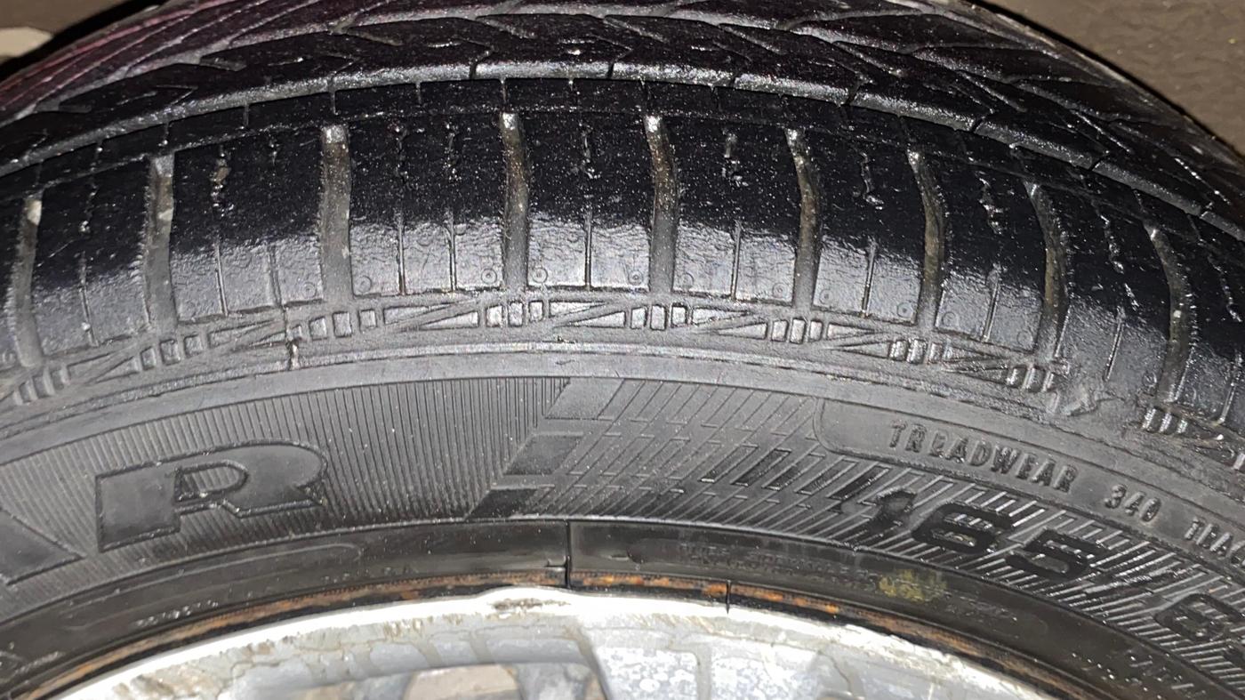 2013 Hyundai Grand i10 SPORTZ 1.2 KAPPA VTVT, Petrol, Manual, 66,349 km, Right Rear Tyre Tread