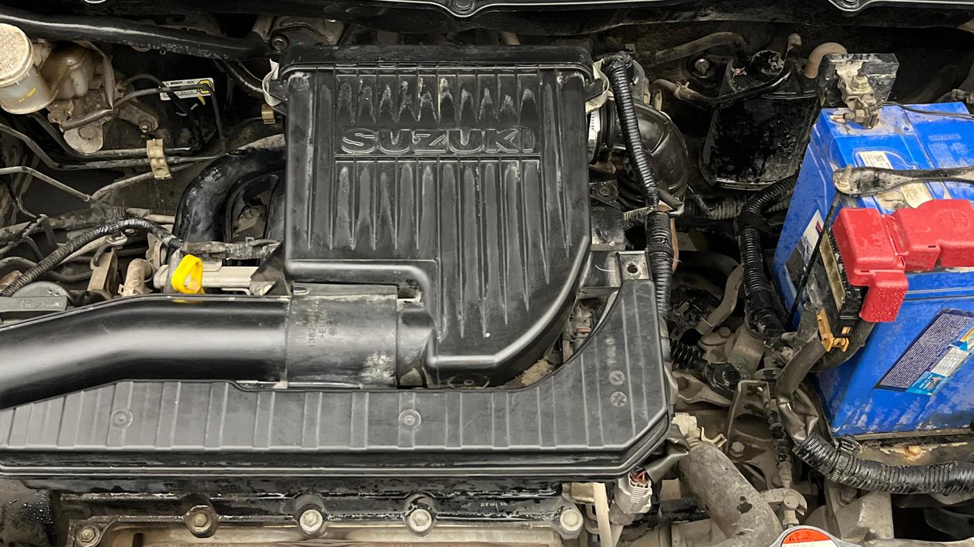 2015 Maruti Swift LXI (O), Petrol, Manual, 65,661 km, Engine View