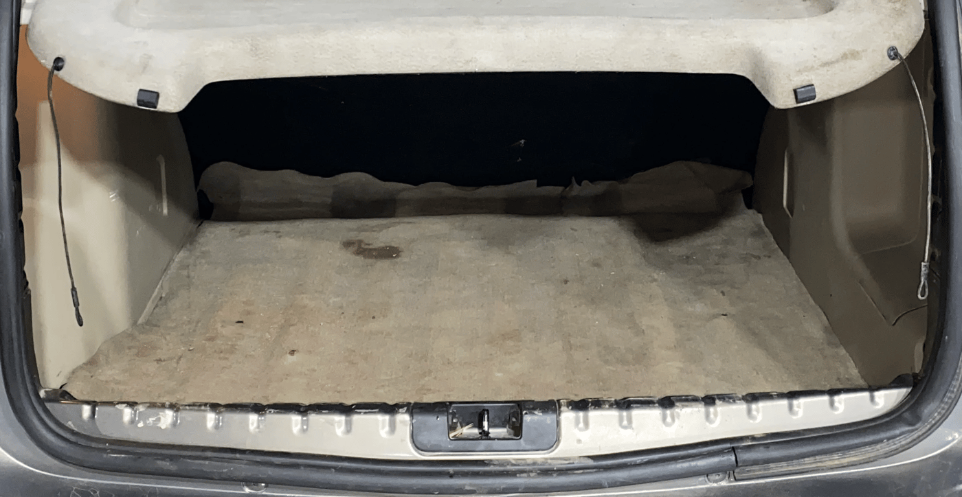 2016 Nissan Terrano XL (D), Diesel, Manual, 1,18,681 km, Boot Inside