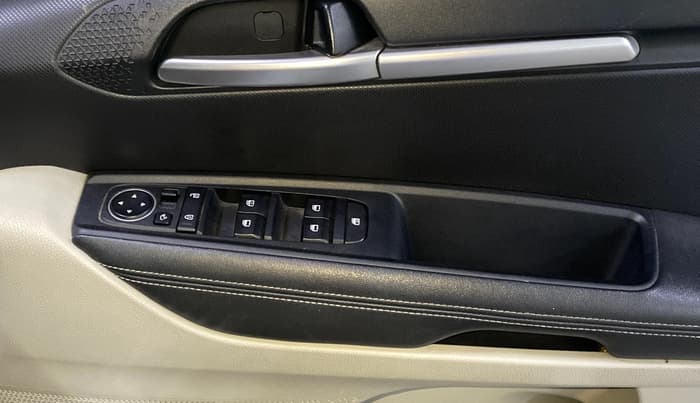2020 KIA SONET HTX 1.0 IMT, Petrol, Manual, 65,235 km, Driver Side Door Panels Control
