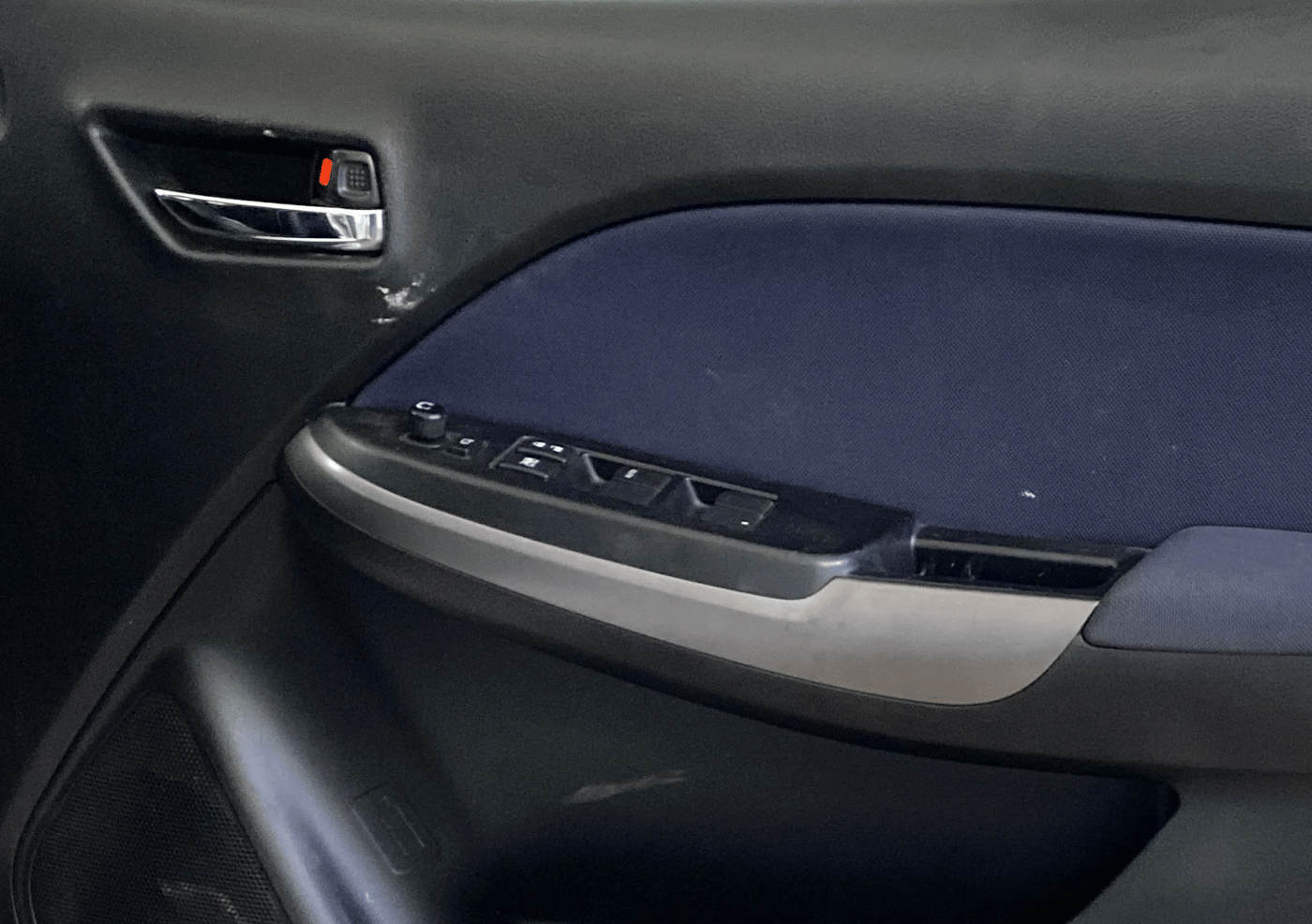 2019 Maruti Baleno ALPHA PETROL 1.2, Petrol, Manual, 53,366 km, Driver Side Door Panels Control