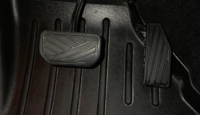 2021 Maruti Baleno ZETA CVT PETROL 1.2, Petrol, Automatic, 59,085 km, Pedals