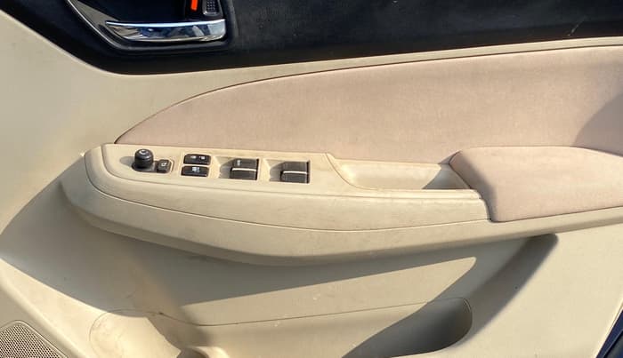 2020 Maruti Dzire VXI, Petrol, Manual, 41,484 km, Driver Side Door Panels Control