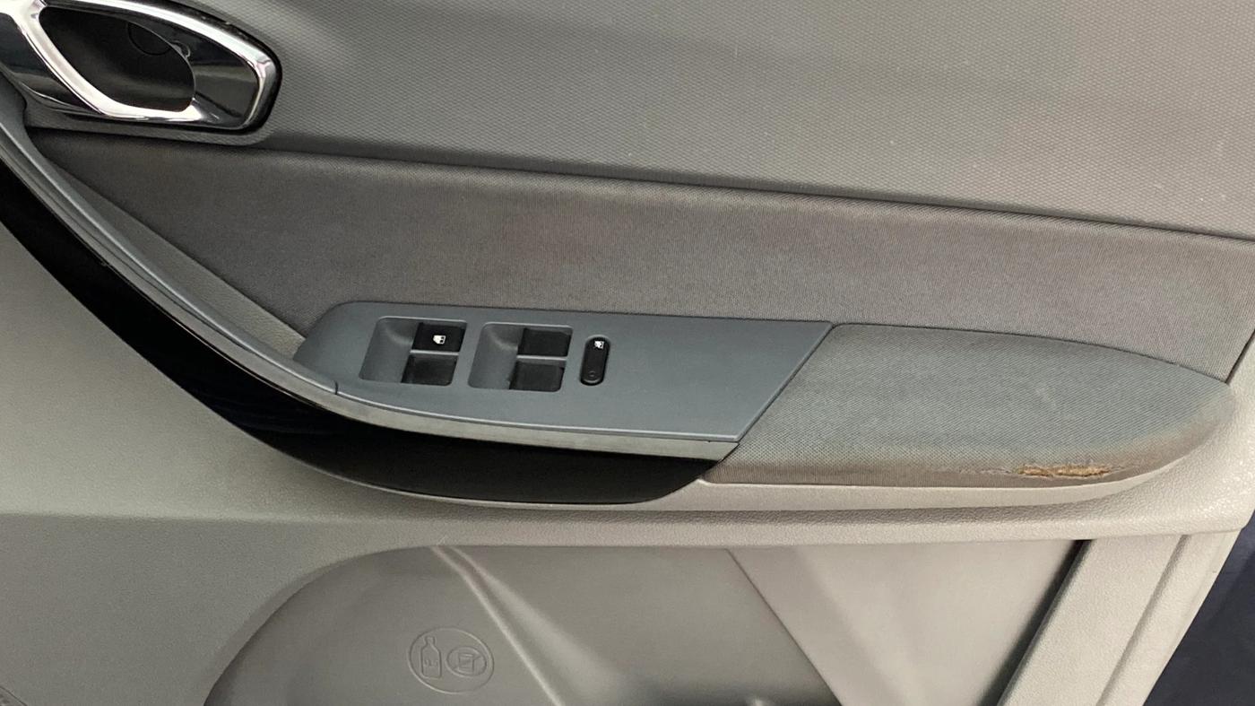 2021 Tata TIGOR XZA PLUS PETROL, Petrol, Automatic, 47,823 km, Driver Side Door Panels Control