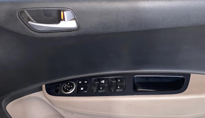 2018 Hyundai Grand i10 ASTA 1.2 KAPPA VTVT, Petrol, Manual, 46,041 km, Driver Side Door Panels Control