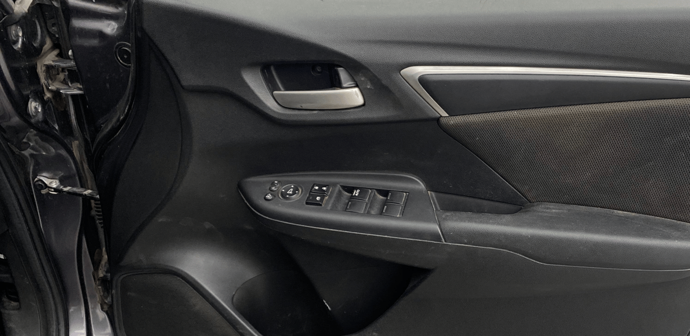 2020 Honda WR-V 1.2L I-VTEC VX MT, Petrol, Manual, 68,966 km, Driver Side Door Panels Control