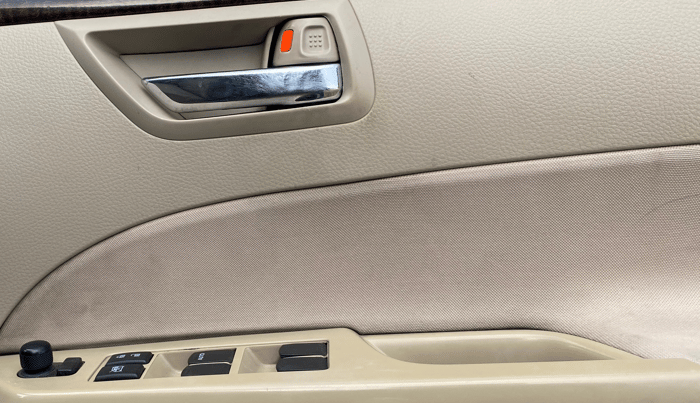 2015 Maruti Swift Dzire VXI, Petrol, Manual, 96,118 km, Driver Side Door Panels Control