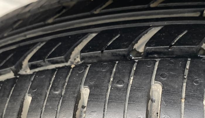 2017 Maruti Wagon R 1.0 VXI + (O) AMT, Petrol, Automatic, 76,405 km, Right Rear Tyre Tread