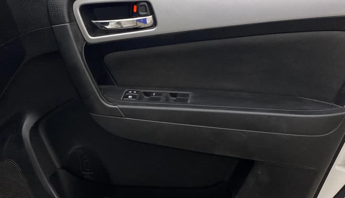 2021 Maruti Vitara Brezza ZXI PLUS, Petrol, Manual, 1,43,965 km, Driver Side Door Panels Control