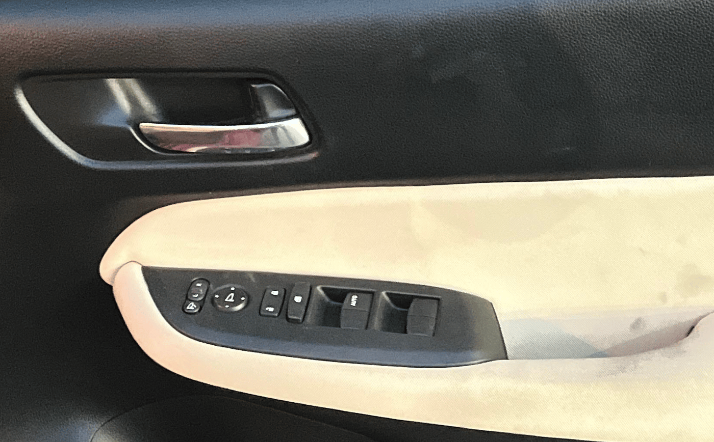 2022 Honda City 1.5L I-VTEC VX CVT, Petrol, Automatic, 29,720 km, Driver Side Door Panels Control