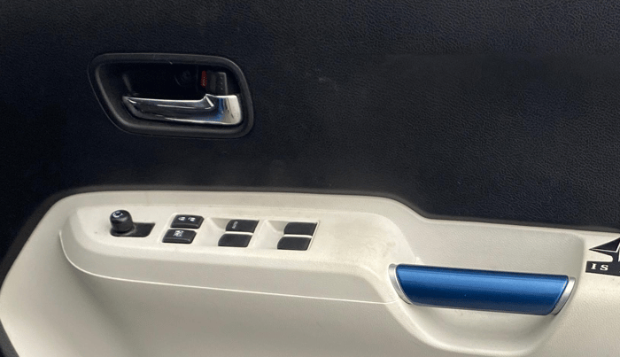 2017 Maruti IGNIS DELTA 1.2, Petrol, Manual, 9,174 km, Driver Side Door Panels Control