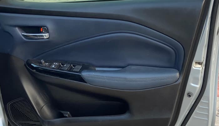 2022 Maruti Baleno ALPHA 1.2 AGS, Petrol, Automatic, 68,106 km, Driver Side Door Panels Control