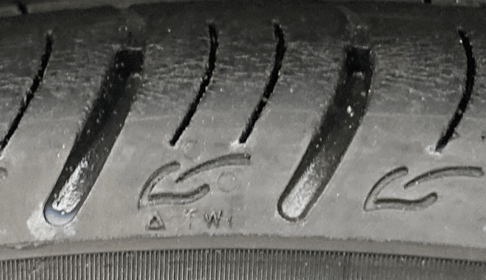 2020 Maruti Vitara Brezza LXI, Petrol, Manual, 72,193 km, Left Front Tyre Tread