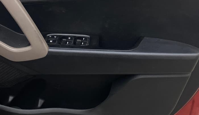 2015 Hyundai Creta SX PLUS 1.6 PETROL, Petrol, Manual, 1,05,261 km, Driver Side Door Panels Control