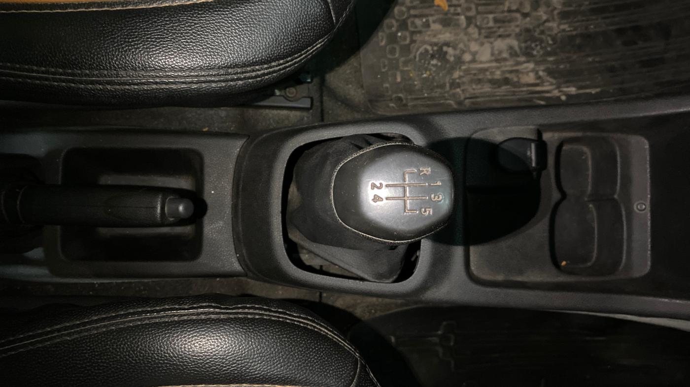 2018 Renault Kwid RXT 0.8, Petrol, Manual, 46,440 km, Gear Lever
