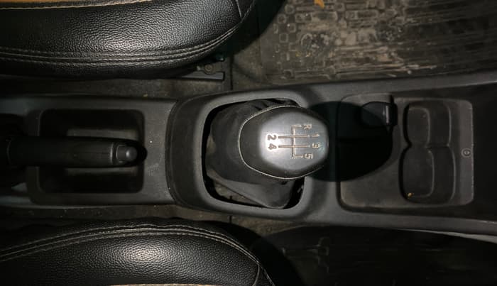 2018 Renault Kwid RXT 0.8, Petrol, Manual, 46,440 km, Gear Lever