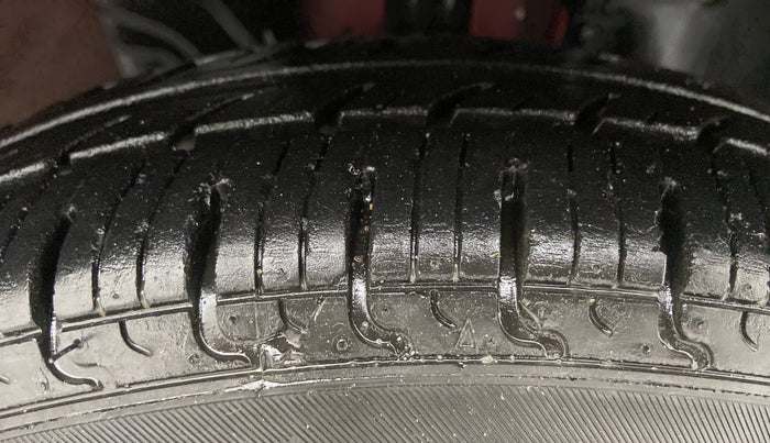 2019 Renault Kwid RXL, Petrol, Manual, 9,323 km, Right Front Tyre Tread