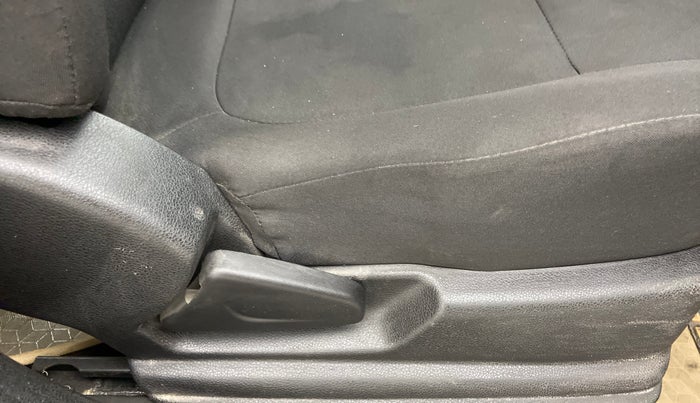 2019 Renault Kwid RXL, Petrol, Manual, 9,323 km, Driver Side Adjustment Panel
